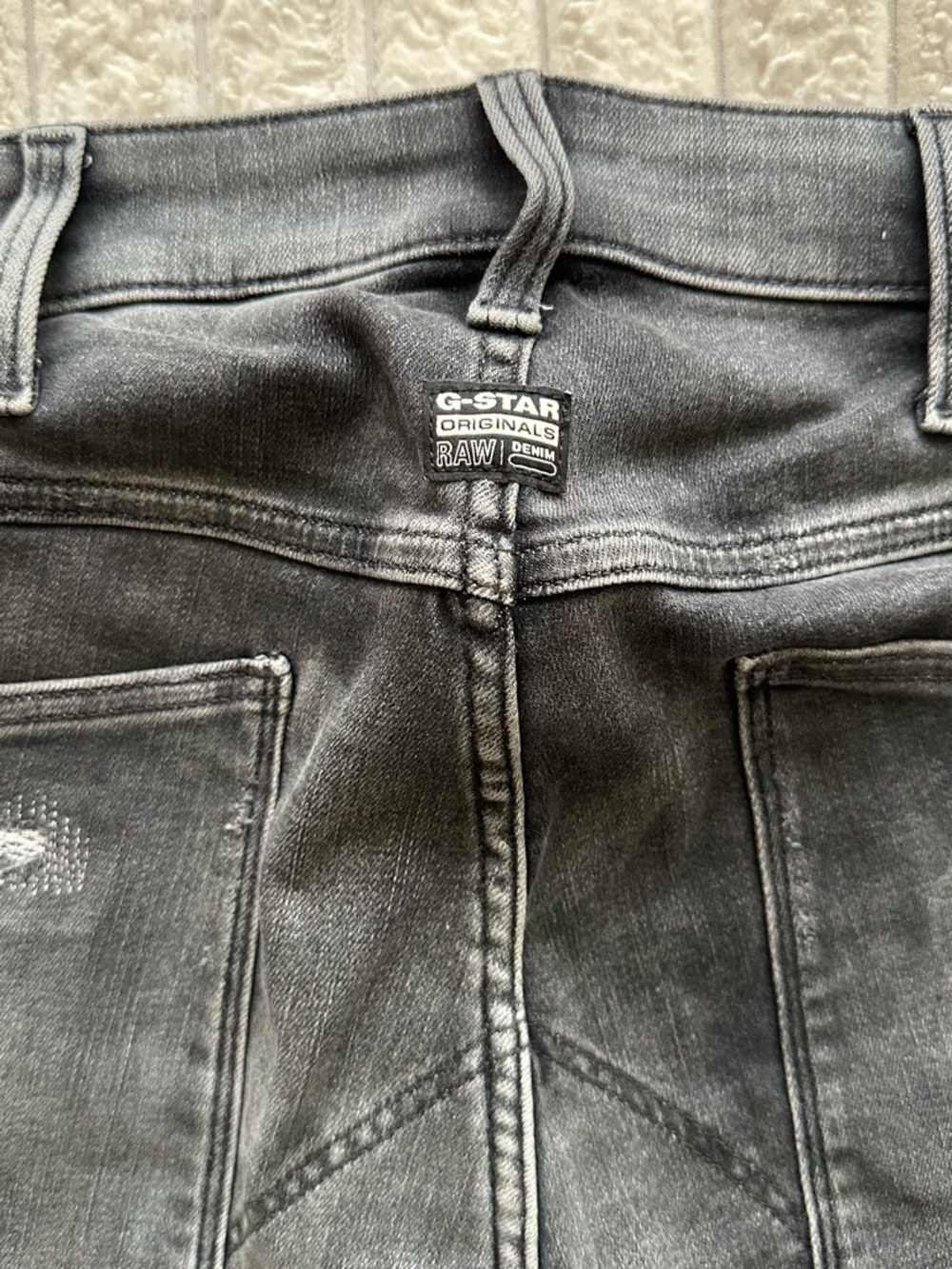 G-Star Slim Distressed Jeans - Picture 4 of 4